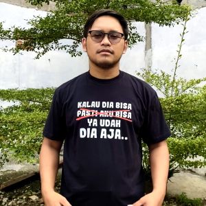 Desain Kaos Keren - Kaos Kata Lucu Dia Aja
