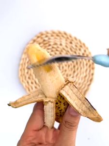 Thìa nạo hoa quả 2 đầu cho bé ăn dặm Tiện Lợi