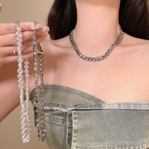 Minimalist Beaded Necklace: A Women's Elegant Clavicle Chain