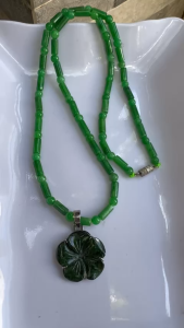 Bộ Dây Chuyền Trang Sức Sợi Lu Trúc Kiểu Xanh Phối Mặt Bông Hoa Mai Đá Cẩm Thạch Tự Nhiên Xanh Ngọc Tự Nhiên Đậm Đẹp Nữ đeo lên cổ đẹp sang quà tặng Mẹ tặng vợ người thân ý nghĩa có 1399k ạ