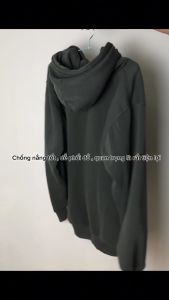 Áo Khoác nỉ tay bồng 2 túi ốp trước mũ 2 lớp free size trọng lượng từ 75 kg trở xuống .