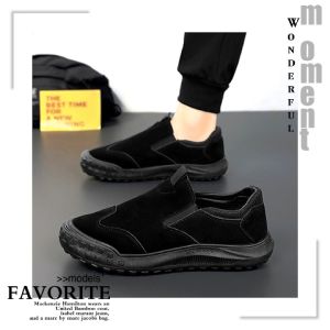 QZshop  สินค้างานดีเข้าใหม่พร้อมส่ง รองเท้าผ้าใบทรงสปอร์ตผู้ชาย งานเท่ ทรงดี สวมใส่ง่าย ดีไซน์เข้ากับรูปเท้า งานทรงนี้บอกเลยว่าเอาใจนหนุ่มๆวัยรุ่นกันสุดๆ พิกัดงานดีจิ้มตะกร้าเลย