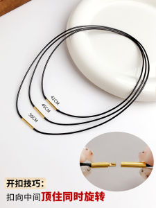 สร้อยคอเชือกหนังสีดำ สร้อยคอโซ่กระดูกไหปลาร้าสำหรับผู้หญิง สร้อยคอจี้ทองคำ จี้หยก ไหมบาง 1 มม. จี้