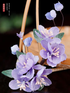 ติดผมดอกไม้ไหมสีม่วงทำมือสไตล์โบราณ หมุดผมสไตล์จีนโบราณ หมุดผมด้านข้างผ้าคลุมหัวสไตล์ย้อนยุค หมุดผมแฟชั่น