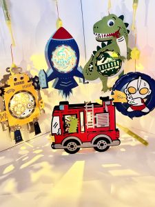 New Year Childrens Cartoon Dinosaur Tool Car Lantern Handheld Music Creative DIY Small Flower Lamp Festival Supplies Gifts