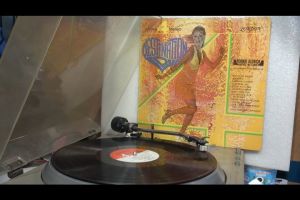 1 แผ่นเสียง 12นิ้ว h79 RONNIE ALDRICH DESTINATION LOVE แผ่นVG++ริ้วรอยบาง เสียงรบกวนนิดหน่อยไม่มีรอยลึก แผ่นล้างทำความสะอาดแล้ว ปกVG++มีตำหนิขอบนิดหน่อย ขอบไม่ขาด สันไม่ทะลุ