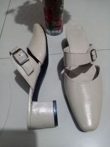 sepatu wanita midel tutong