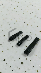 KIYO Gunting Kuku Hitam Stainless Steel / Gunting Kuku Jumbo Anti Slip
