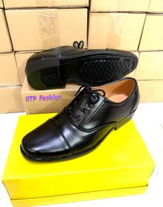 Giày công sở nam buộc dây mũi tròn..kiểu dáng sang trọng lịch sự.. Đế cao su mềm..được khâu sẵn chắc chắn