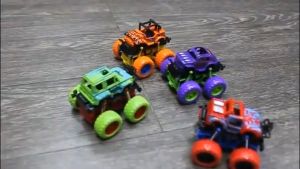 JoyToy Monster Zap Jeep Off Road Mainan Mobil 4 Drive Inertial Bigfoot Truck Power（(TANPA BOX!)