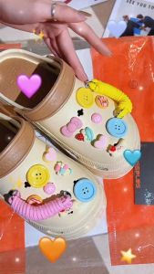 Sandal Baim Selop Wedges Aksesoris Pin Kancing Soft Tinggi 8 CM EVA Rubber Import Premium 8899-11