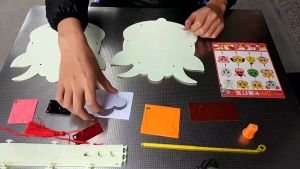 [Happy Kids] DIY Mid-autumn Festival Cartoon Non-woven Fabric Lantern Birthday Party Set 十二生肖发光中秋灯笼中秋节卡通灯笼手工手提纸灯笼 - MC03