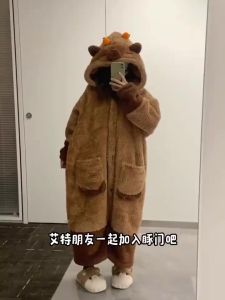 ชุดน่ารัก Capybara คาปิบาร่า ชุดคู่ มาสคอต ชุดนอน แฟนซี ตูนชุดนอน คอสเพลย อบอุ่นและหนา รักษาความอบอุ่น