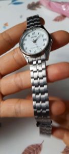 Đồng hồ nữ DELICES có lịch SIZE:29mm second hand si nhật- đã qua sử dụng