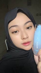 Stuck On Me - Miracle 6 Multi Use Spray Toner Essence Moisturizer Serum Ampoule Vitamin 75ml - Membantu Mencerah & Melembabkan Kulit & Perawatan Jerawat Kulit Sensitif