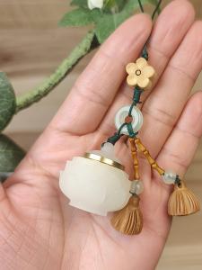 New Chinese Ancient Style Night Glow Stone Lotus Pendant Sandalwood Creative Mobile Phone Hanging Ornament Incense Sachet Aromatherapy