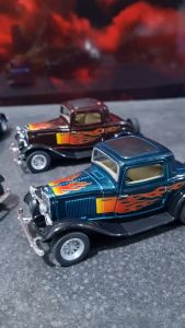 Diecast Miniatur Mainan Mobil Sedan Klasik 1932 Ford 3 Window Coupe Besi Metal