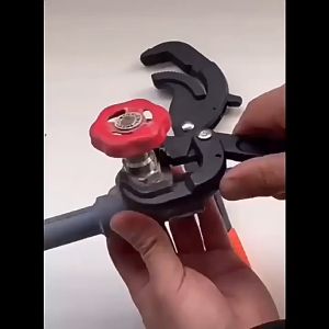 DAVU Universal Wrench Adjustable Hook Spanner Clamp Hand Tool monkey wrench pliers Self Locking Adjustable Wrench heavy duty pipe wrench plumbing tools Large opening Wrench pipe wrench