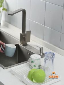HomiesTrends Dish Drying Kitchen Foldable Plate Organizer Rack Plastic Drainer Storage Holder