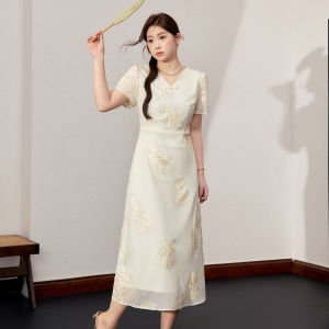 Traditional Chinese Style Heavy Embroidery Cheongsam Dress