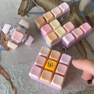 【COD/Ready Stock】Key Button Finger Keyboard Keycap 2/3/6/9 Keys Fidget Keychain Stress Relief Clicker Toy Adult