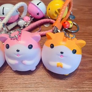 Gantungan Kunci Hamster Lucu Chubby 4 Warna: Desain Unik & Fungsional
