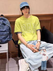 Gap | Spring Classic Loose Fit Printed T-Shirt