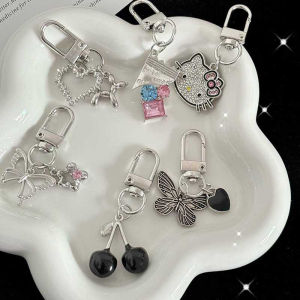 C.three Trendy Cool Colorful Diamond Key Chain Personalized Key Chain Student Backpack Pendant