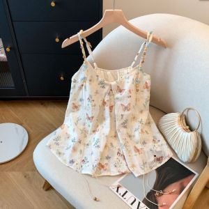 chaqi | Bohemian Embroidery Flower Halter Top Summer Lightweight