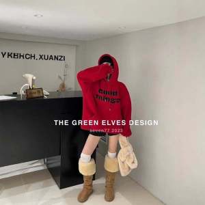 เสื้อสเวตเตอร์มีฮู้ดแบบหนาพิเศษสีแดงสำหรับฤดูใบไม้ร่วงและฤดูหนาว เสื้อคลุมกันหนาวแบบหนาสำหรับคู่รัก เสื้อคลุมกันหนาวแบบมีฮู้ดสำหรับผู้ชายและผู้หญิง