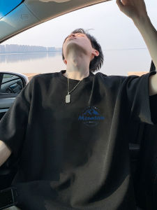 เสื้อยืดแขนสั้นผ้าฝ้ายแท้สีดำสไตล์อเมริกันสำหรับผู้ชาย ฤดูร้อน 2025 แบรนด์เทรนด์ใหม่ INS ที่มีความรู้สึกในท้องถิ่น