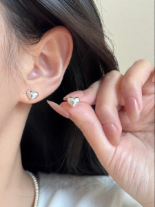 YUCOO | Sterling Silver Simple Elegance 3D Heart Stud Earrings