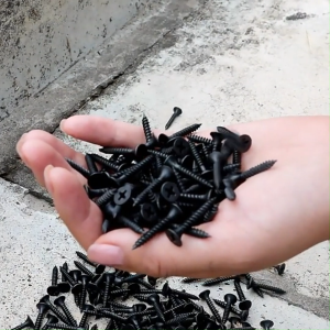 0.5KG Per Box(520Pcs) Black Screw for wood and metal 1inch to 3inch Flat Head Gysum Screws