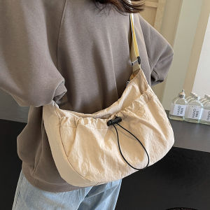Casual Fashionable Large Capacity Nylon Shoulder Bag for Women Commuter Crossbody Bag Soft Handle Polyester Lining Zipper Closure