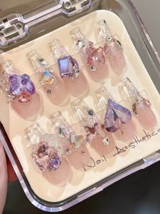 แฮนด์เมดยาวประกาย สีม่วง สติ๊กเกอร์ติดเล็บผีเสื้อสวมใส่เล็บระยิบระยับระดับไฮเอนด์ สีขาว เพิ่มประสิทธิภาพ ฤดูร้อน เครื่องมือเสริมความงาม