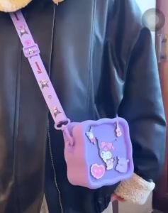 Tas Selempang Rubber Silikon Persegi Karakter Sanrilo
