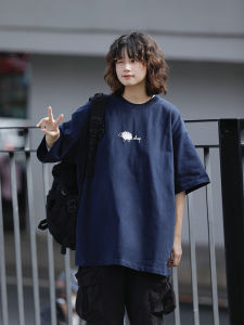 เสื้อยืดฤดูร้อนลําลองสําหรับผู้ชายหลวมพอดีสไตล์ญี่ปุ่นย้อนยุคพิมพ์กราฟิกคอกลมแขนสั้นป้องกันแบคทีเรีย