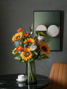 Xuan Summer Luxury Artificial Sunflower Bouquet Living Room Dining Table Decoration Fake Flower Handheld High End Dried Flower