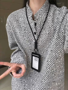 เสื้อยืดคอกลมแขนยาวลายทางสไตล์อเมริกันย้อนยุคสำหรับผู้ชาย เสื้อเชิ้ตสไตล์ฮันนี่คอกลมสำหรับคู่รัก เสื้อเชิ้ตชั้นใน