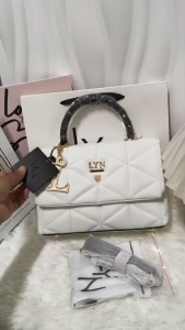 LYN   งานแท้ ( outlet )มีบริการเก็บปลายทางค่ะ