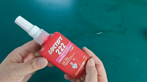 50ml Lem Baut 242/243/271 Cairan Lem Pengisi Celah Baut Anti Getar Lem Baut Permanen