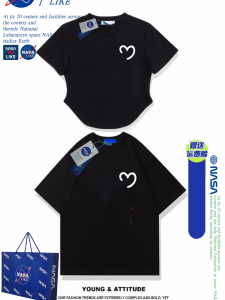 เสื้อยืดแขนสั้นคอตตอนแท้พิมพ์ลายโลโก้นอส่าห์สำหรับผู้ชายและผู้หญิง เสื้อยืดคอกลมหลวมๆ สไตล์ญี่ปุ่น