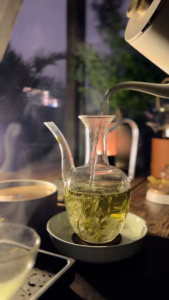 Trà Long Tỉnh 200GTây Hồ Hàng Châu Trung Quốc Hộp Thiếc Trà Xanh Trà Thanh Nhiệt TLT 02