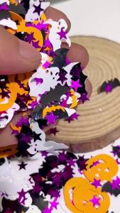Halloween Confetti Decorations Table Decorations Paper Glitter Decorations with Ghosts Pumpkins Spiders for Party Sup