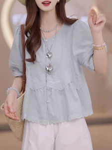 Shalldoer | เสื้อเชิ้ตแขนสั้นผู้หญิงสไตล์ฝรั่งเศส ลายลูกไม้ ทรงเข้ารูป ฤดูร้อน 2025 เสื้อเชิ้ตผู้หญิงที่สวมใส่ได้หลากหลาย