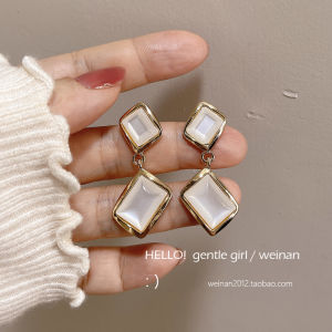 Elegant Silver Drip Glaze Earrings Womens Simple Luxury High-End Feeling Stud Earrings Fashionable Alloy Geometric Pattern