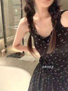 Đồ Ngủ Nữ Mùa Hè Mới Ngọt Ngào Có Đệm Ngực Rộng Không Tay Họa Tiết Hoa Mặc Ở Nhà Có Thể Mặc Ngoài Trời