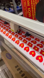 Tem Decan miếng dán Sticker chống nước Việt Nam Yêu Nước