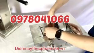 Máy buộc chỉ 2 đầu lòng dồi xúc xích dồi sụn lòng non quay tay
