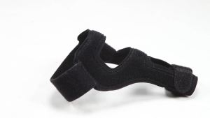 1PCS Carpal Tunnel Wrist Brace Night Support and Metal Splint Stabilizer - Helps Relieve Tendinitis Arthritis - for Men Women